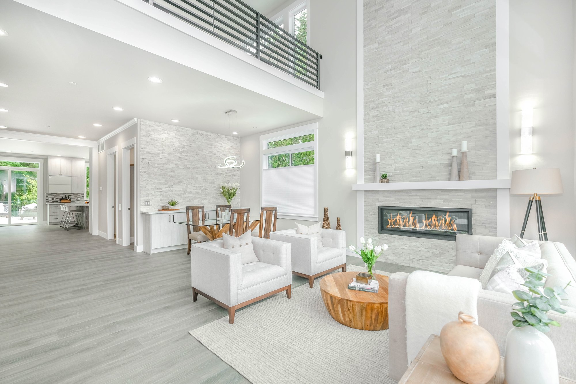 QuantuvisCleaning_WhiteLivingRoom_Large QuantuvisCleaning_WhiteLivingRoom_Large